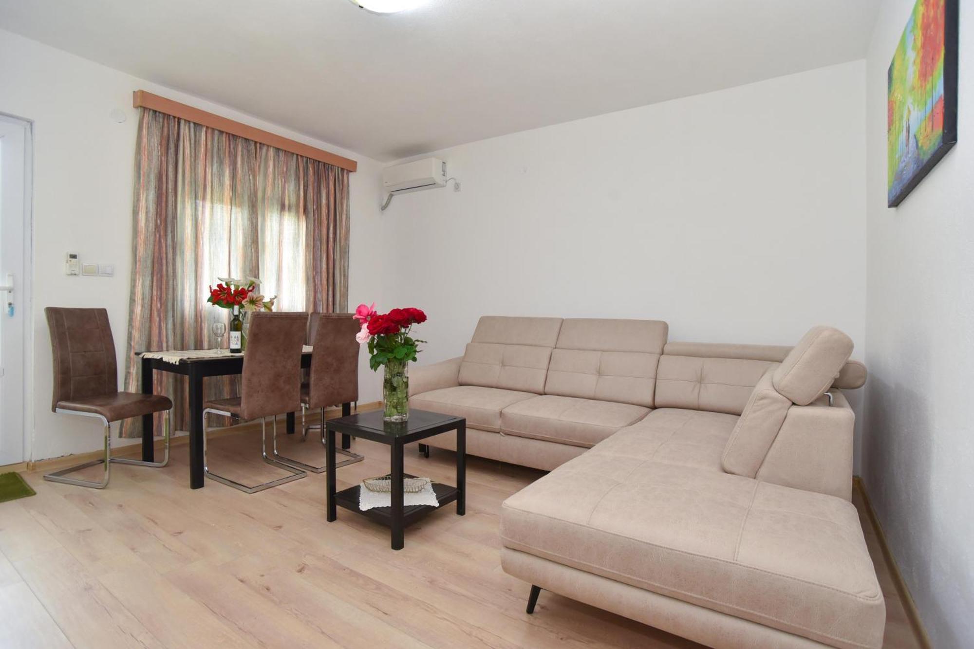 Apartmani Mihovic - Jaz Будва Экстерьер фото