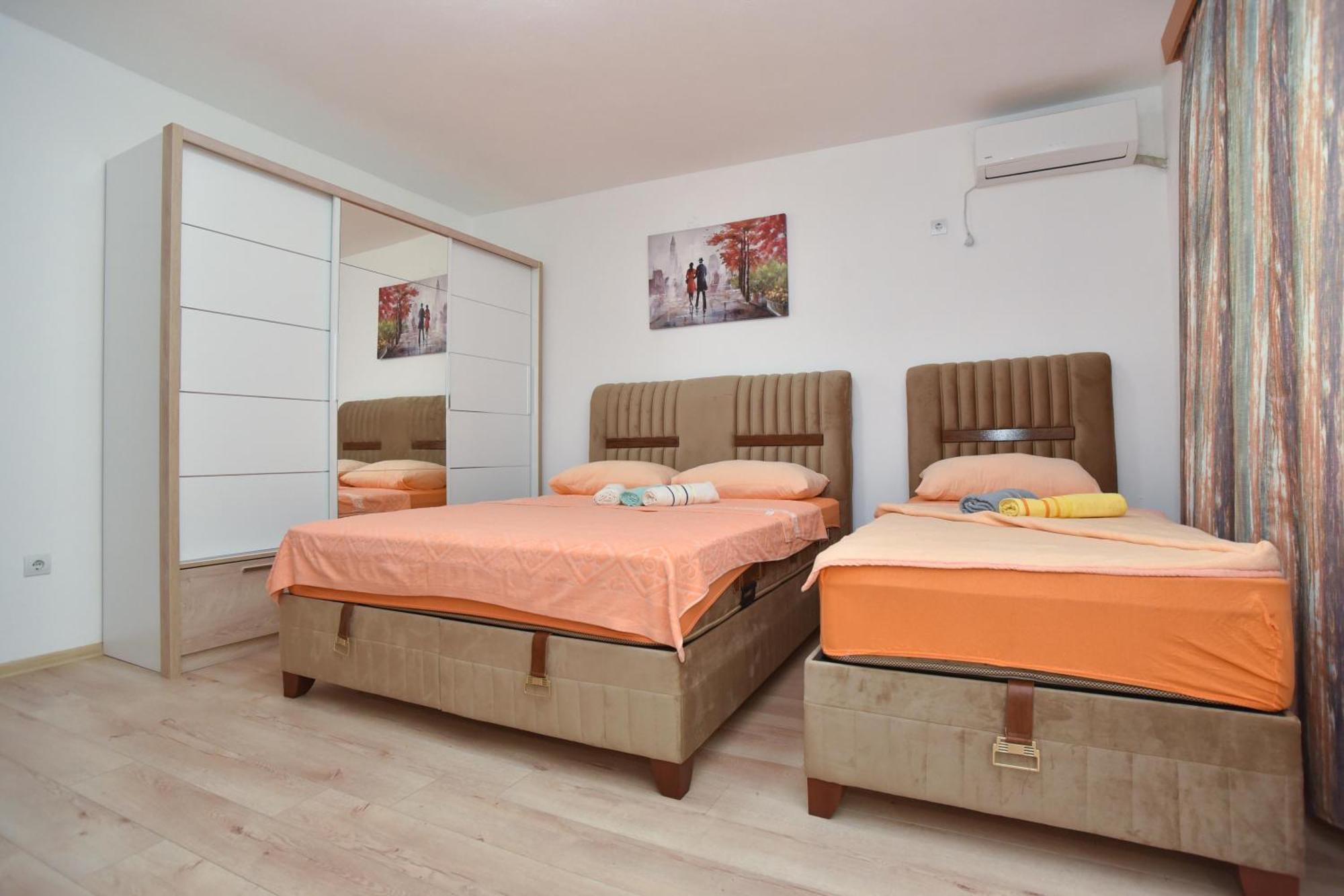 Apartmani Mihovic - Jaz Будва Экстерьер фото